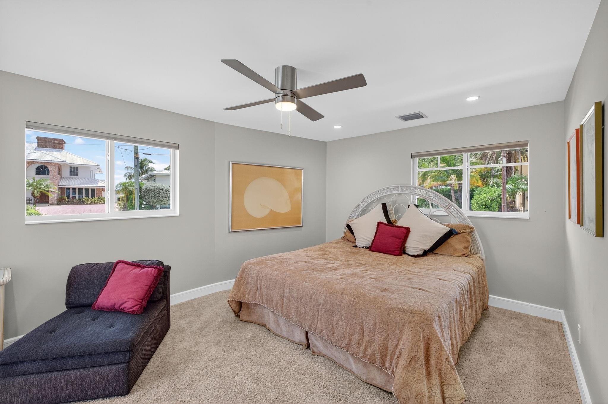 2024 Harbourview Dr Fort Lauderdale, FL 33316