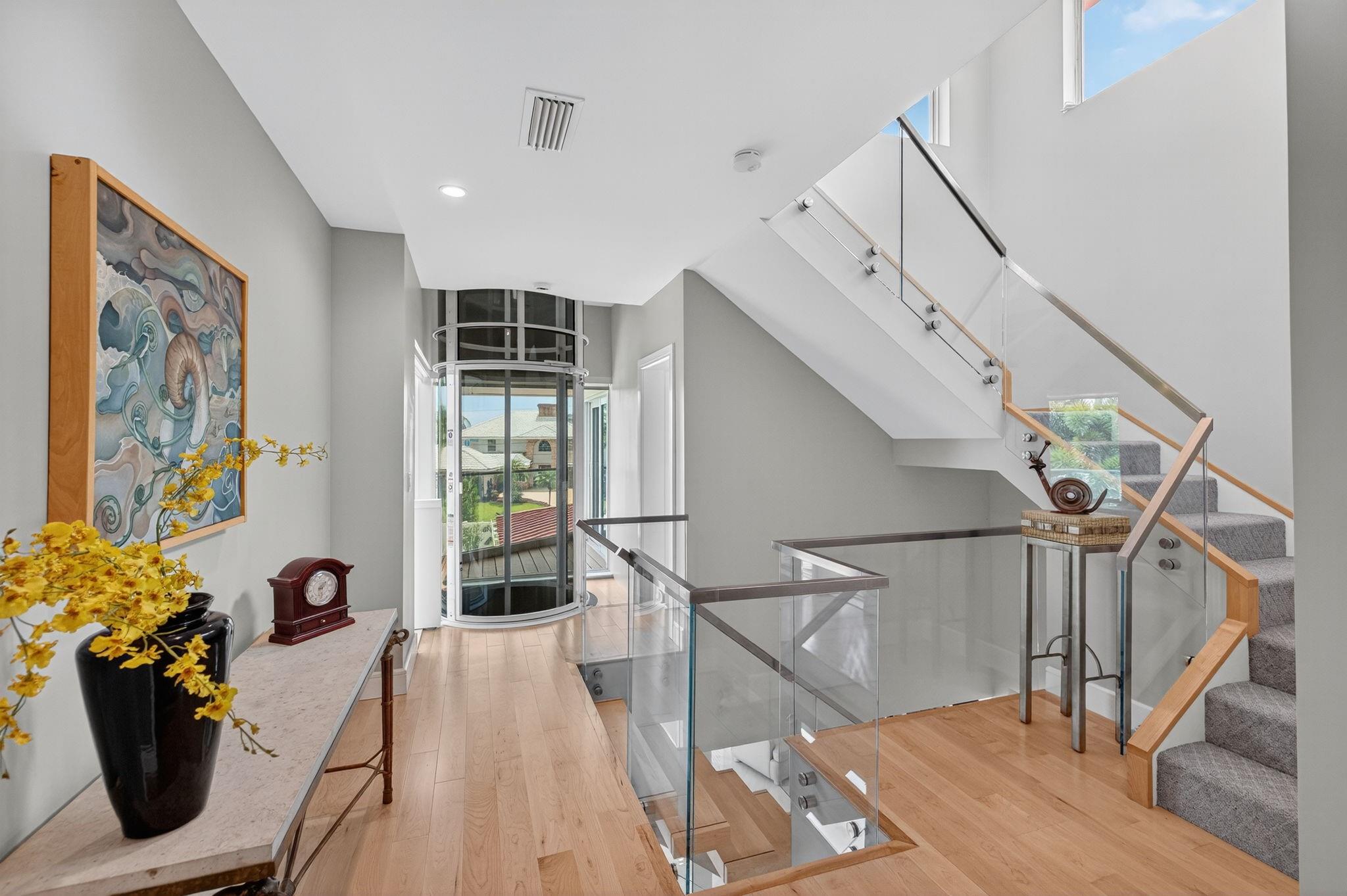 2024 Harbourview Dr Fort Lauderdale, FL 33316