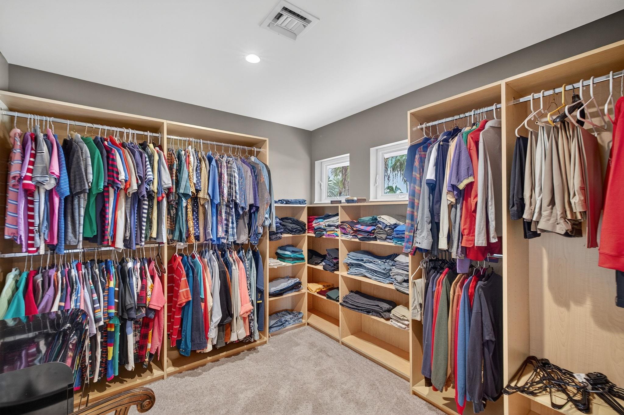 2024 Harbourview Dr Fort Lauderdale, FL 33316