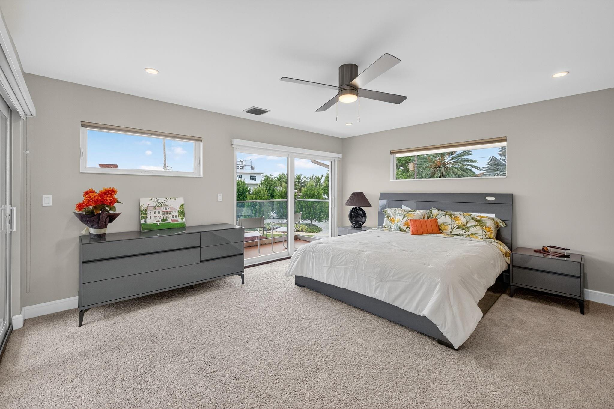 2024 Harbourview Dr Fort Lauderdale, FL 33316