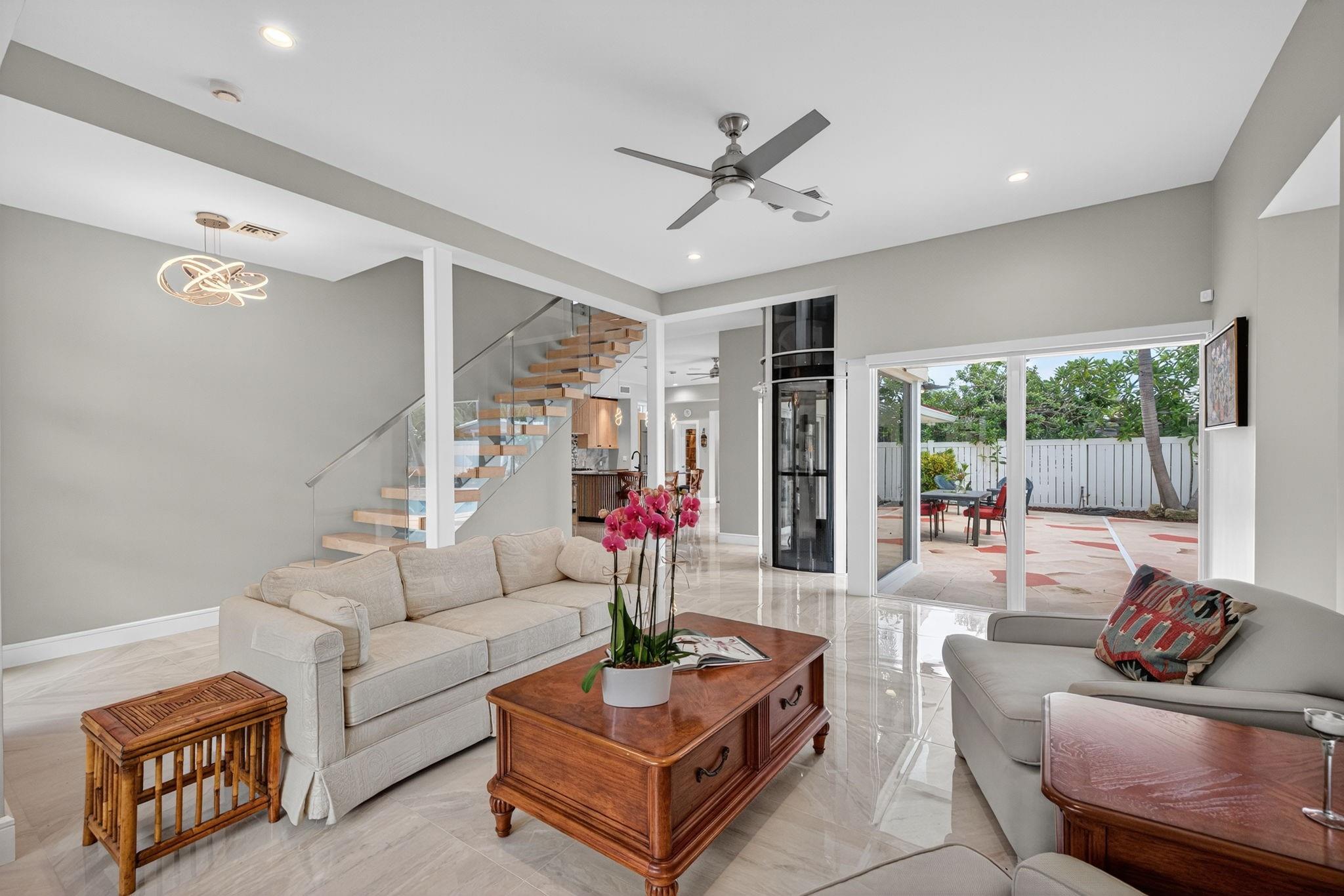 2024 Harbourview Dr Fort Lauderdale, FL 33316