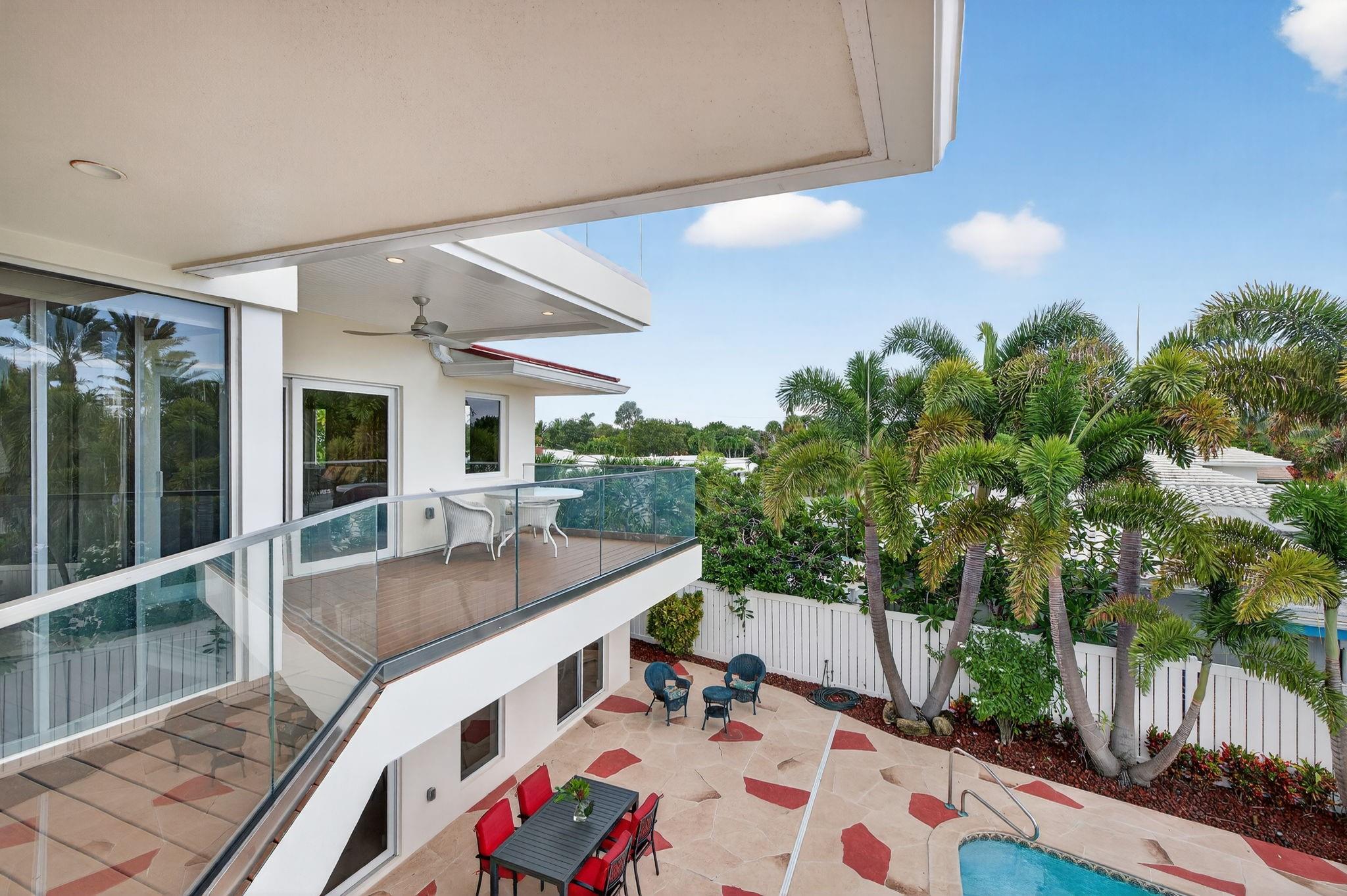 2024 Harbourview Dr Fort Lauderdale, FL 33316