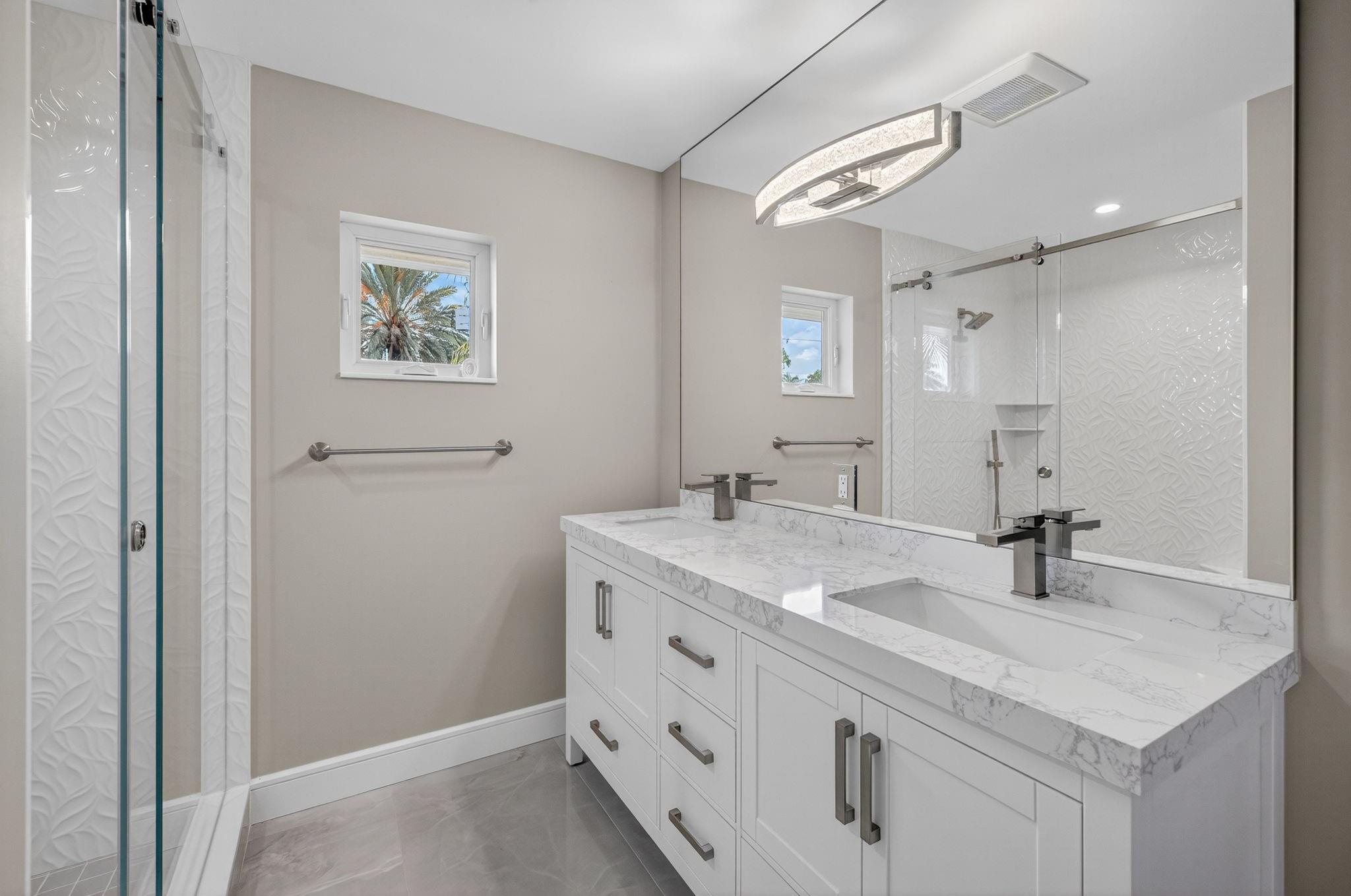 2024 Harbourview Dr Fort Lauderdale, FL 33316