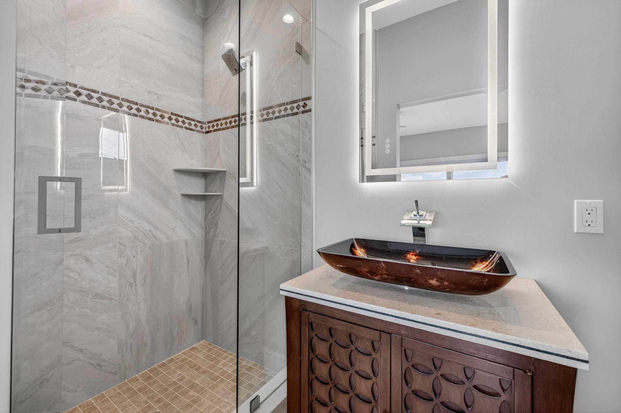 2024 Harbourview Dr Fort Lauderdale, FL 33316