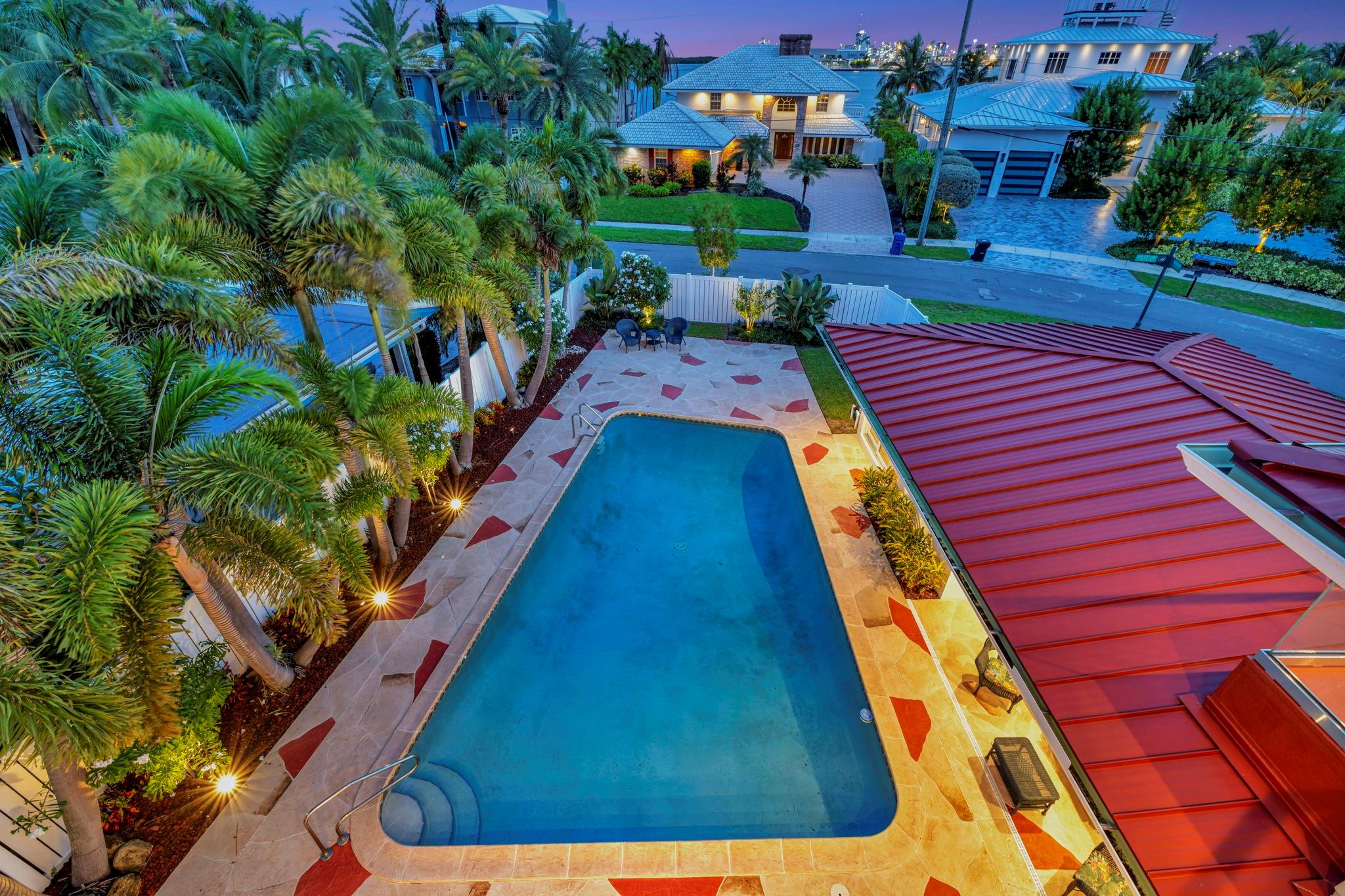 2024 Harbourview Dr Fort Lauderdale, FL 33316