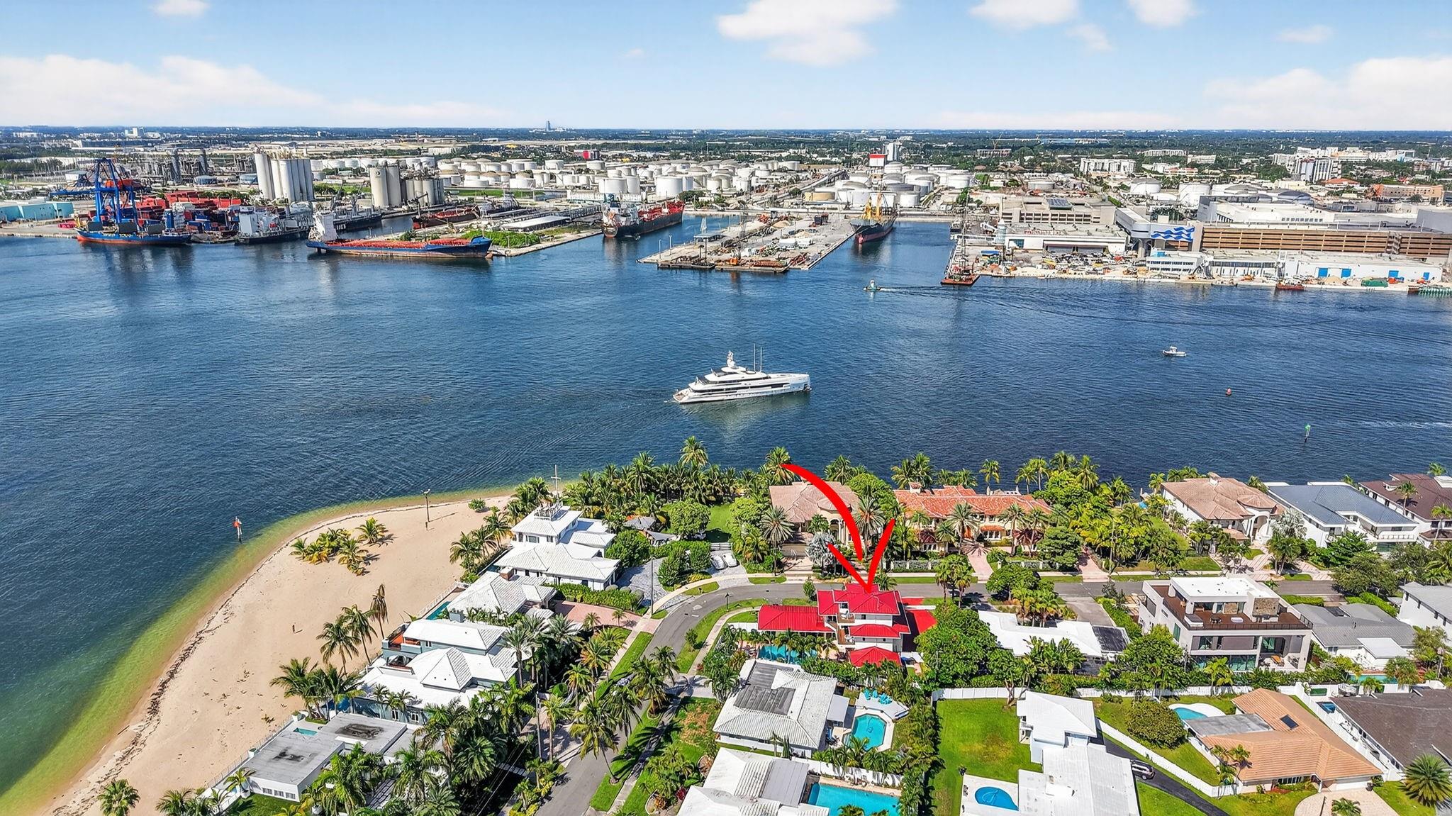 2024 Harbourview Dr Fort Lauderdale, FL 33316