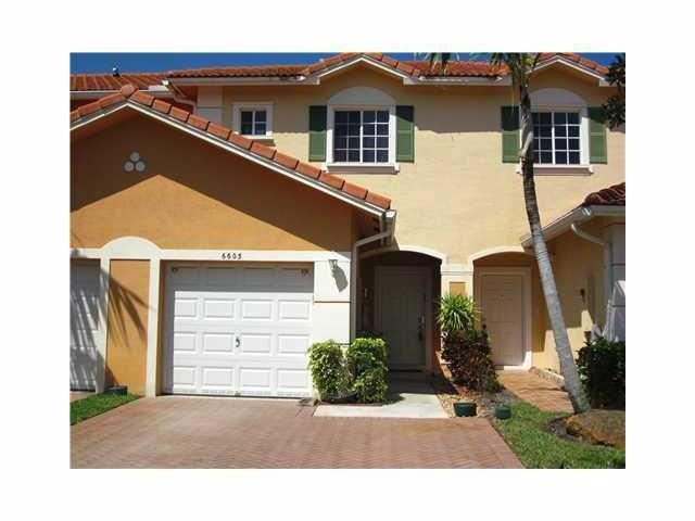 6603 Catalina Ln