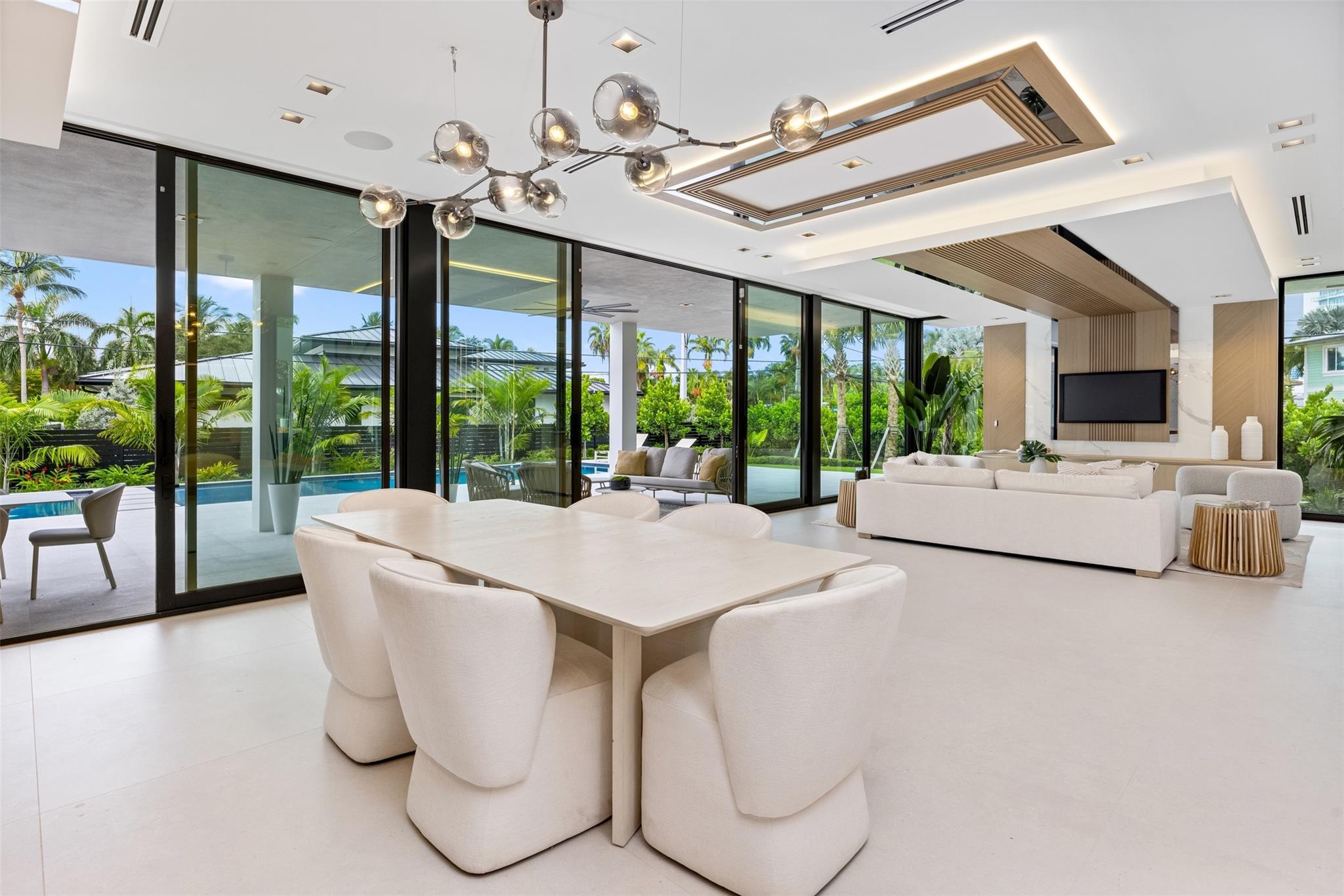 1626 E Lake Dr Fort Lauderdale, FL 33316