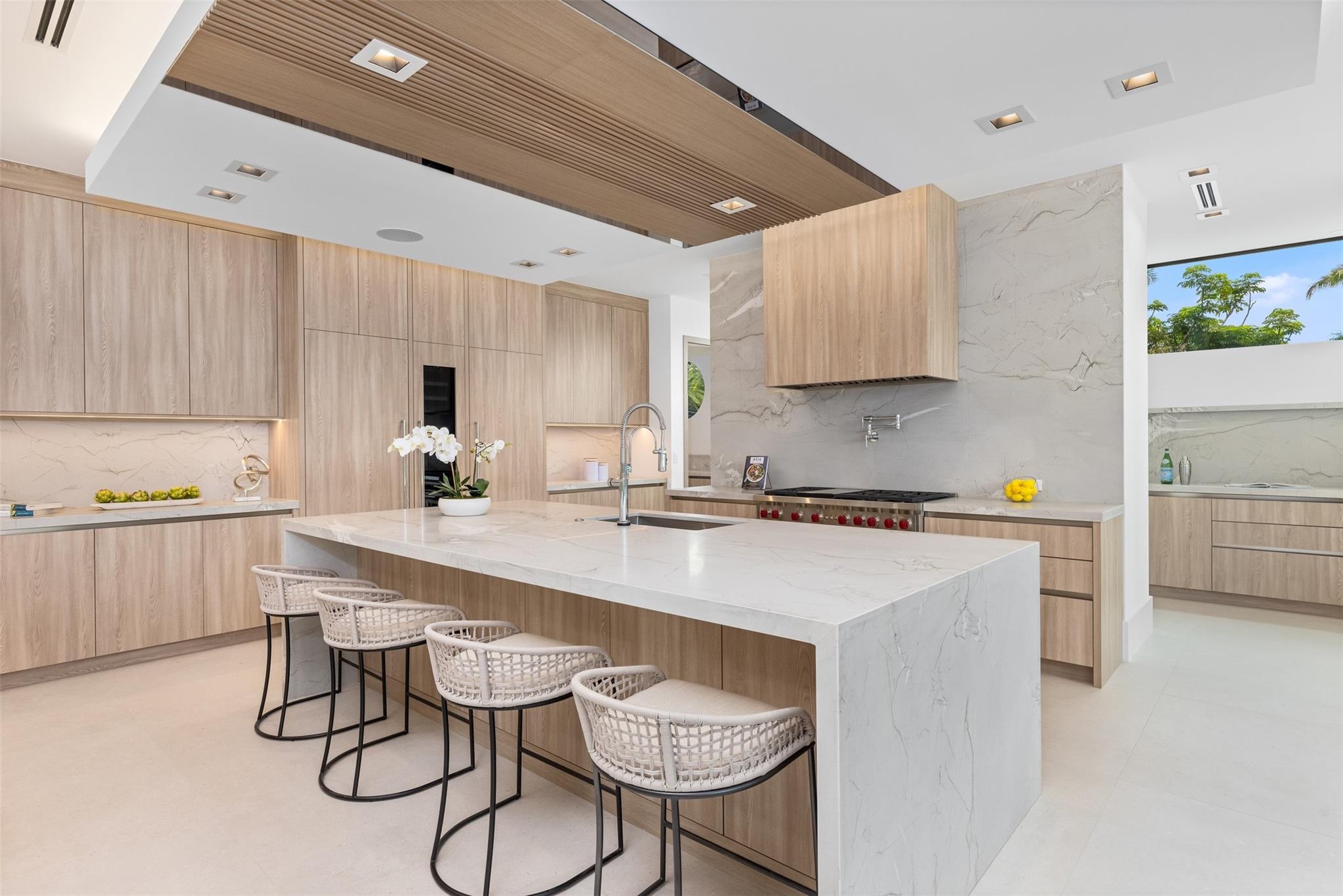 1626 E Lake Dr Fort Lauderdale, FL 33316