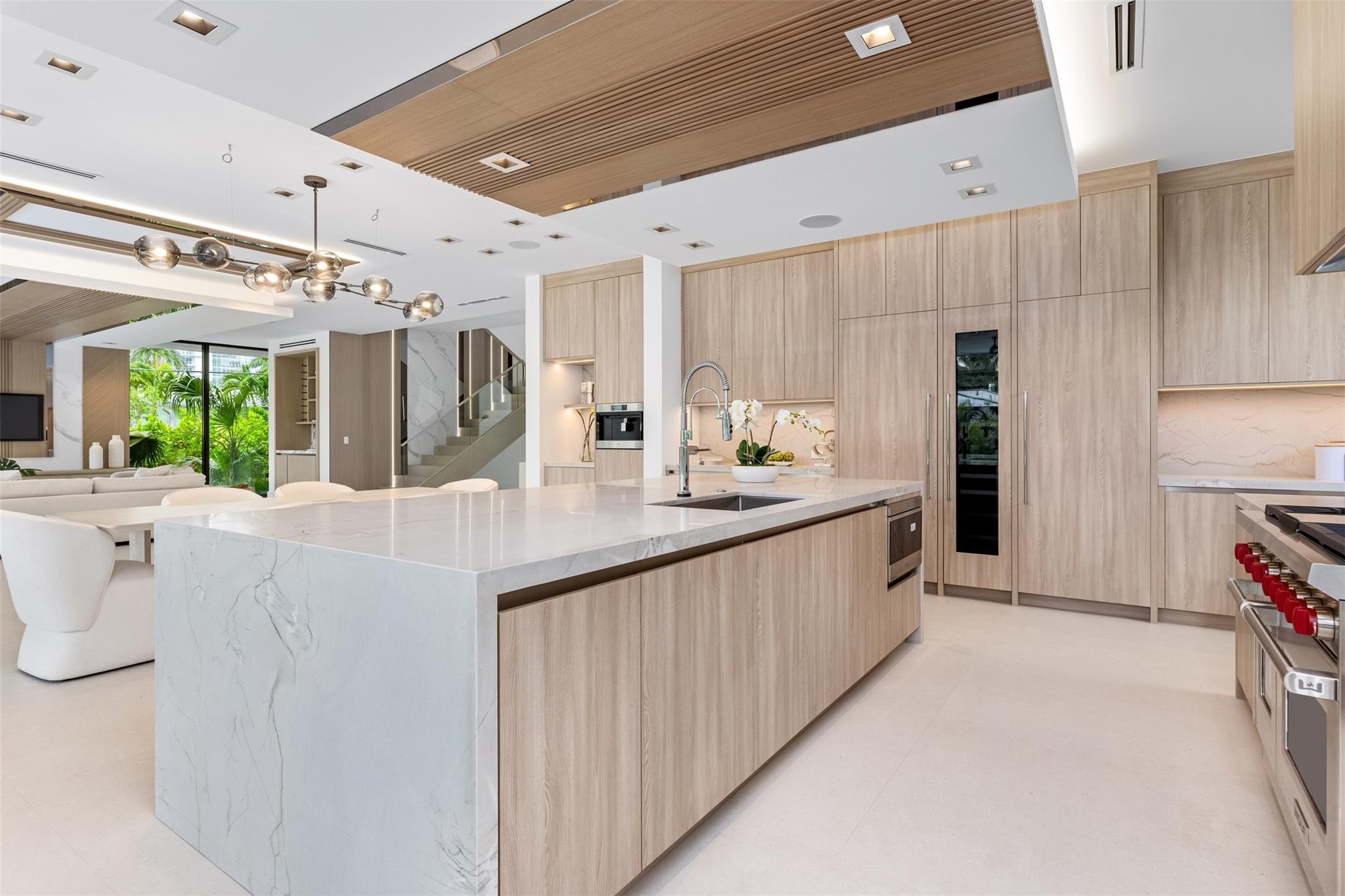 1626 E Lake Dr Fort Lauderdale, FL 33316