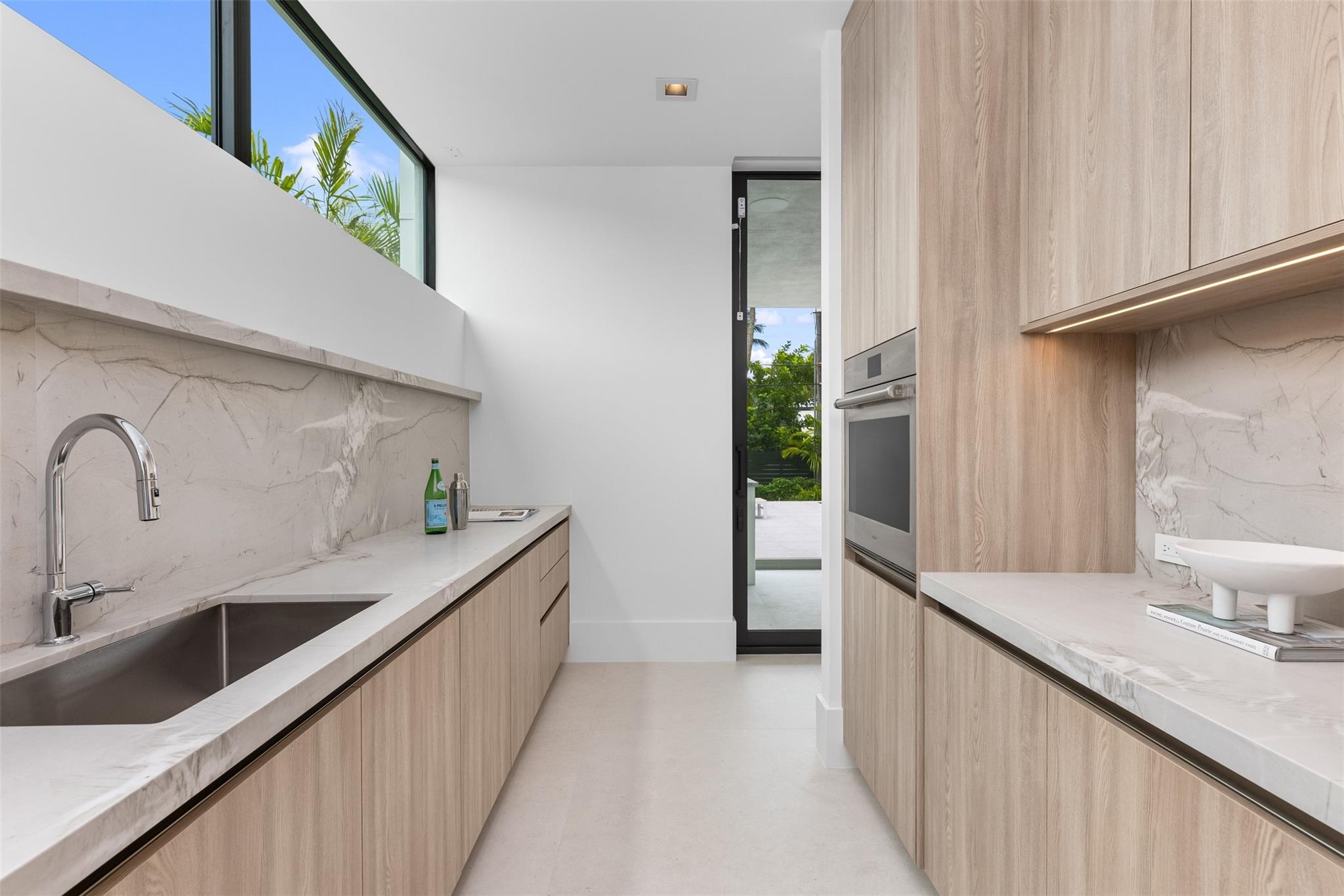 1626 E Lake Dr Fort Lauderdale, FL 33316