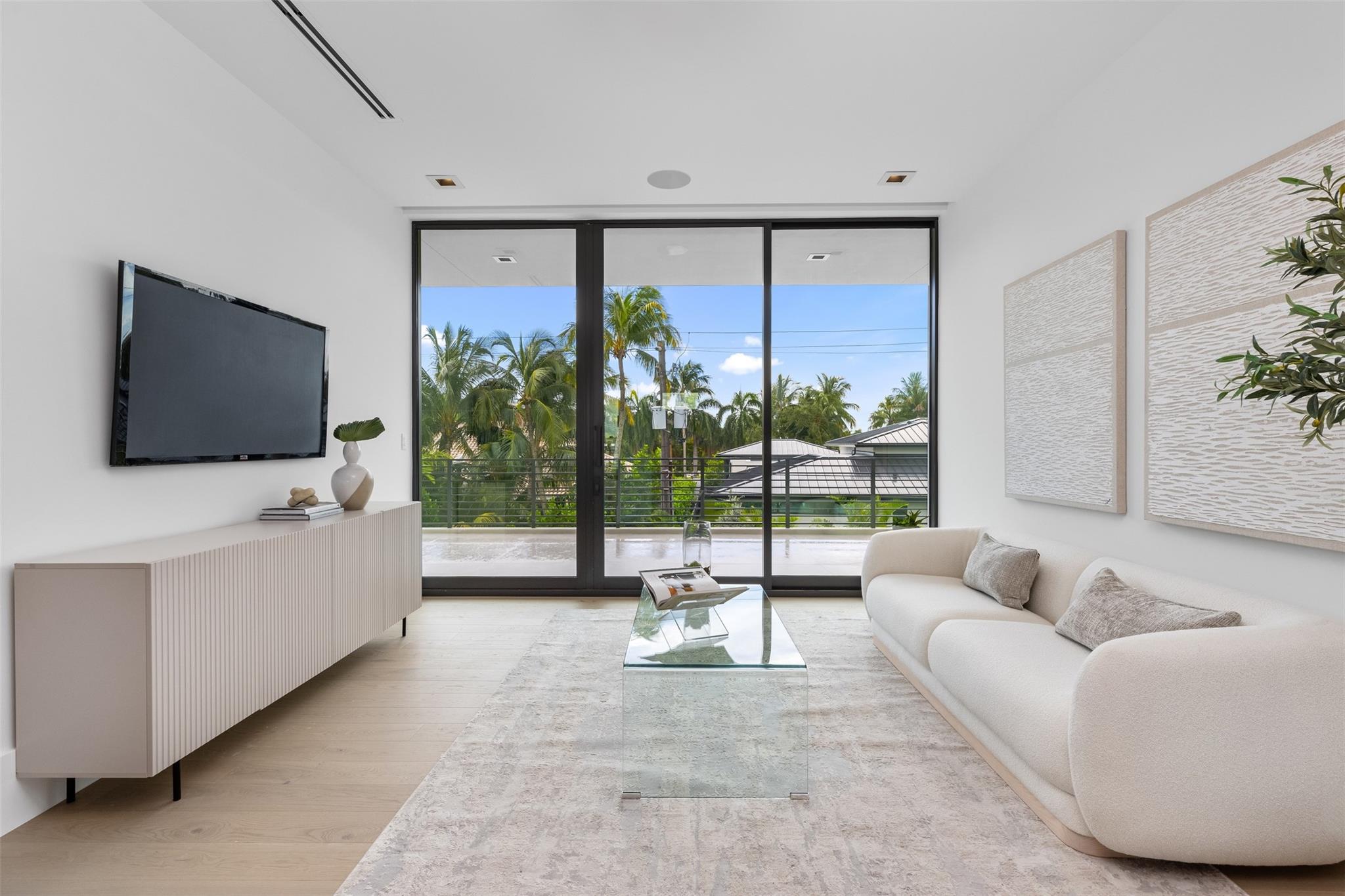 1626 E Lake Dr Fort Lauderdale, FL 33316