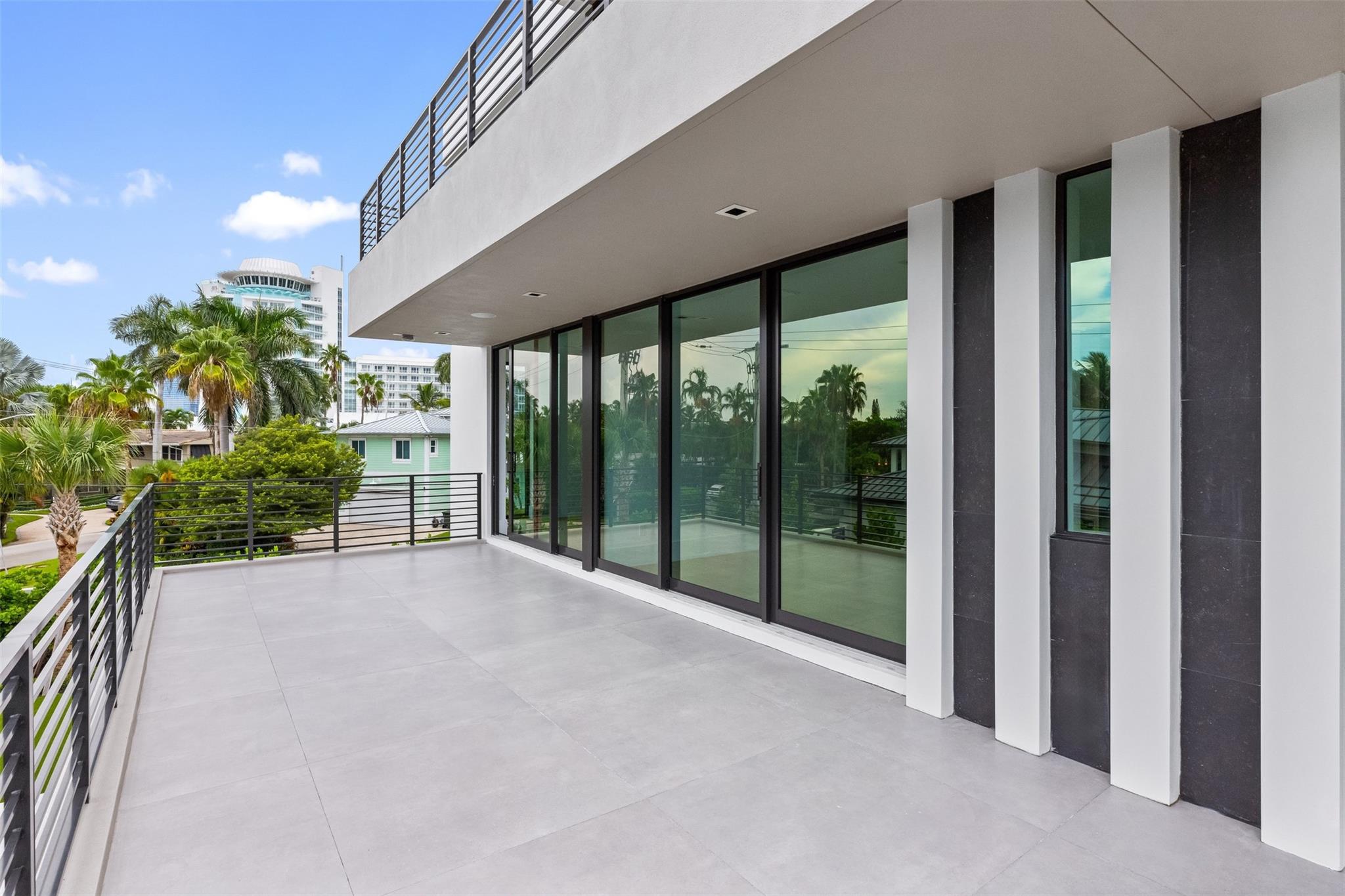 1626 E Lake Dr Fort Lauderdale, FL 33316