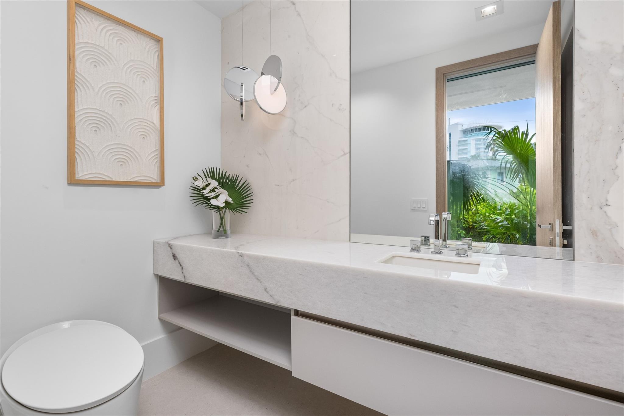 1626 E Lake Dr Fort Lauderdale, FL 33316