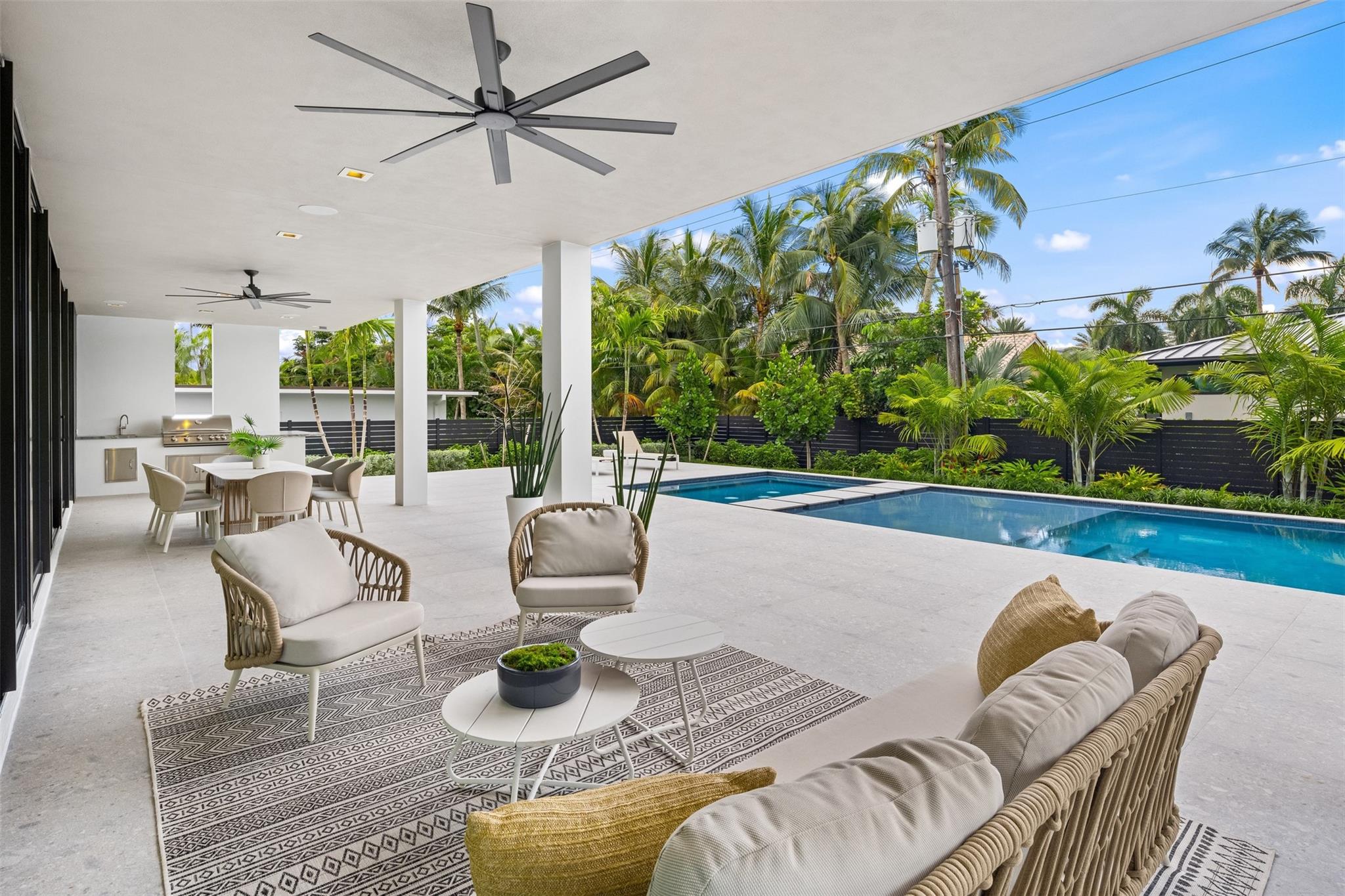 1626 E Lake Dr Fort Lauderdale, FL 33316