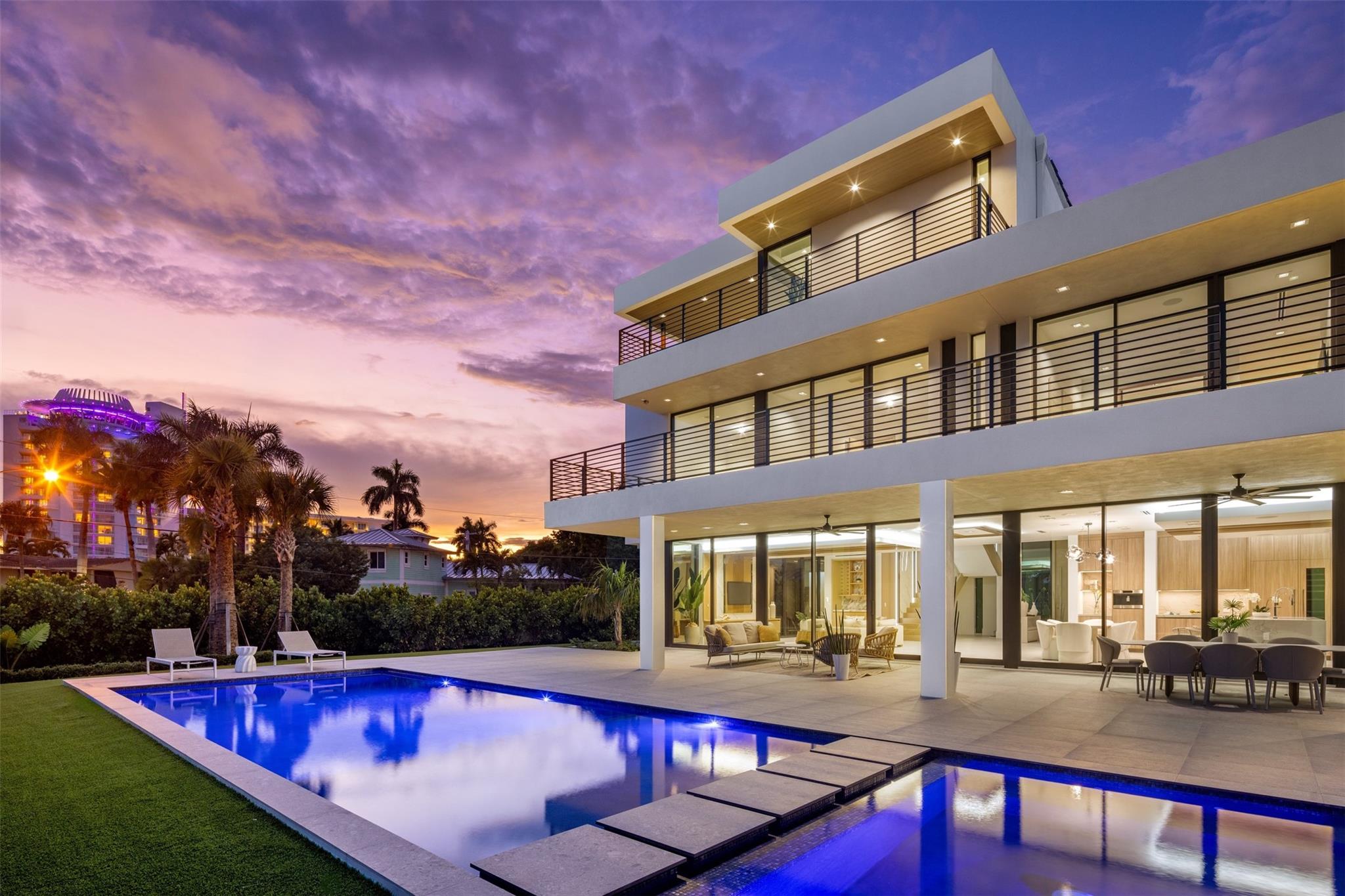 1626 E Lake Dr Fort Lauderdale, FL 33316