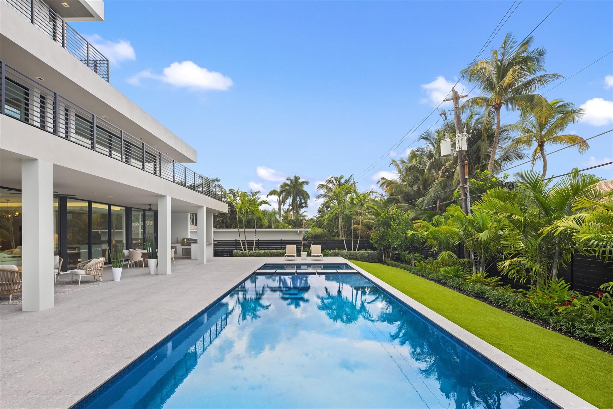 1626 E Lake Dr Fort Lauderdale, FL 33316