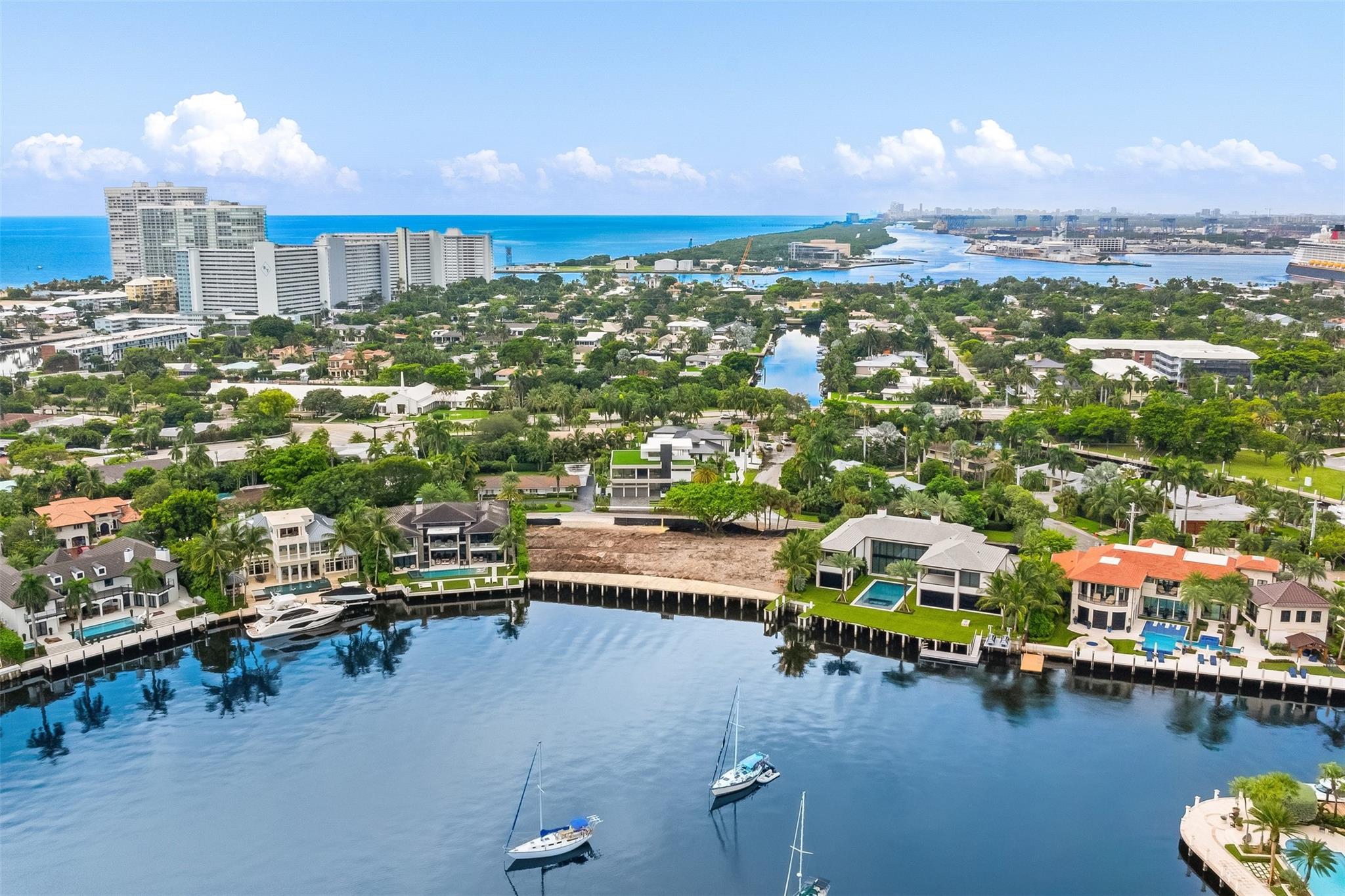 1626 E Lake Dr Fort Lauderdale, FL 33316