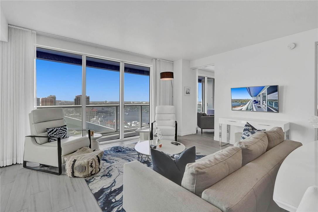3101 Bayshore #2407 Fort Lauderdale, FL 33304