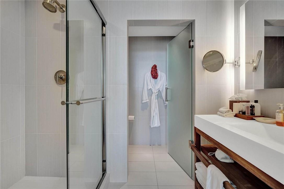 3101 Bayshore #2407 Fort Lauderdale, FL 33304