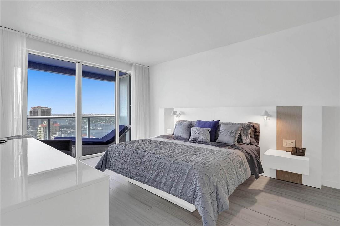 3101 Bayshore #2407 Fort Lauderdale, FL 33304