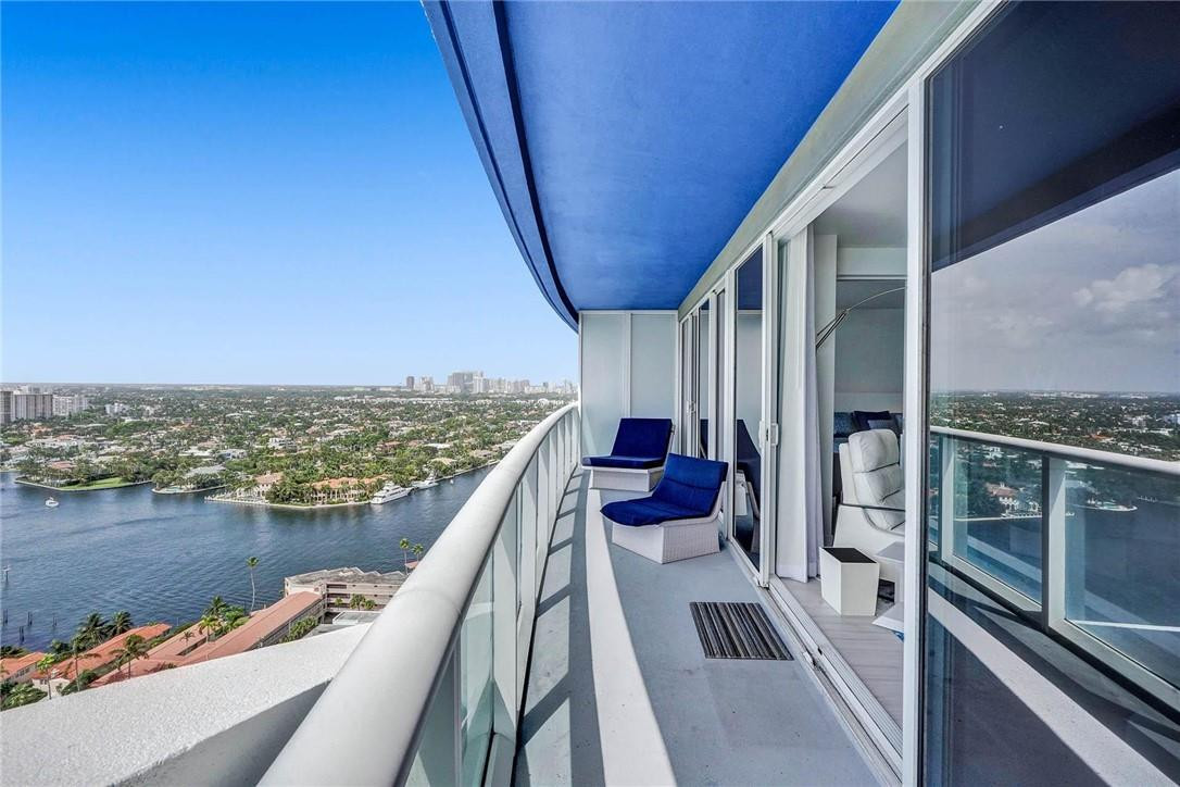 3101 Bayshore #2407 Fort Lauderdale, FL 33304