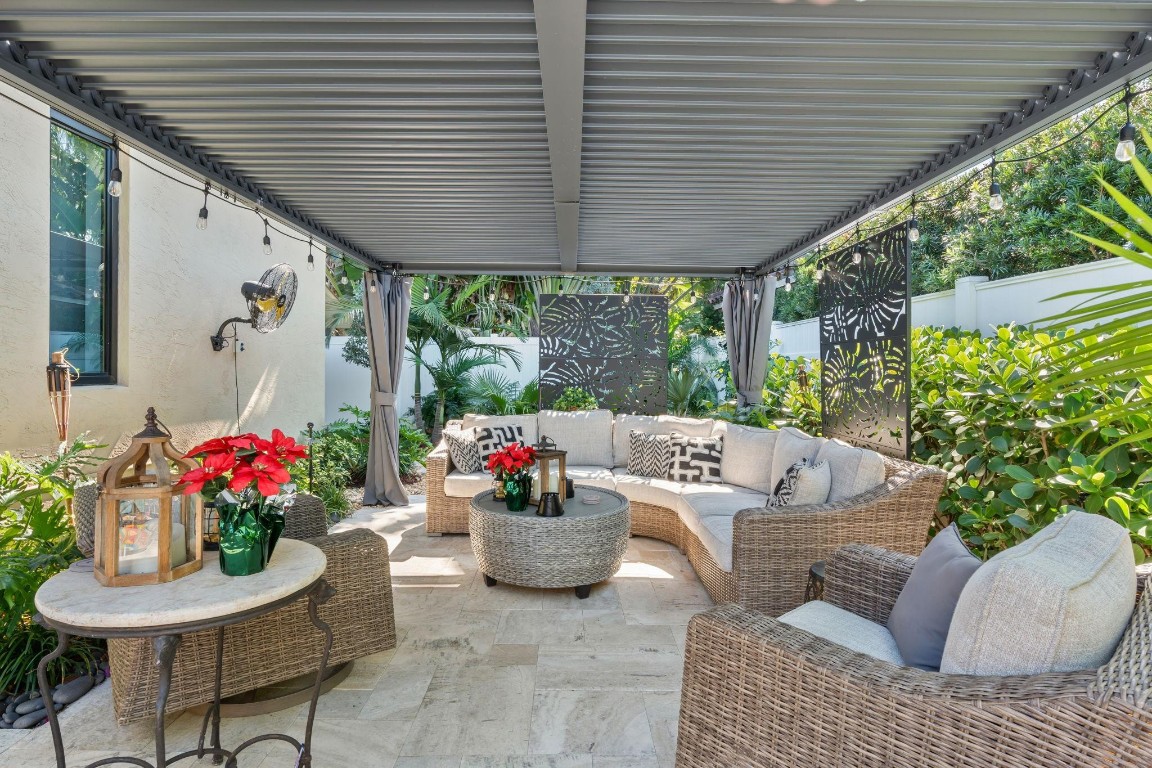 2500 NE 14th Fort Lauderdale, FL 33304