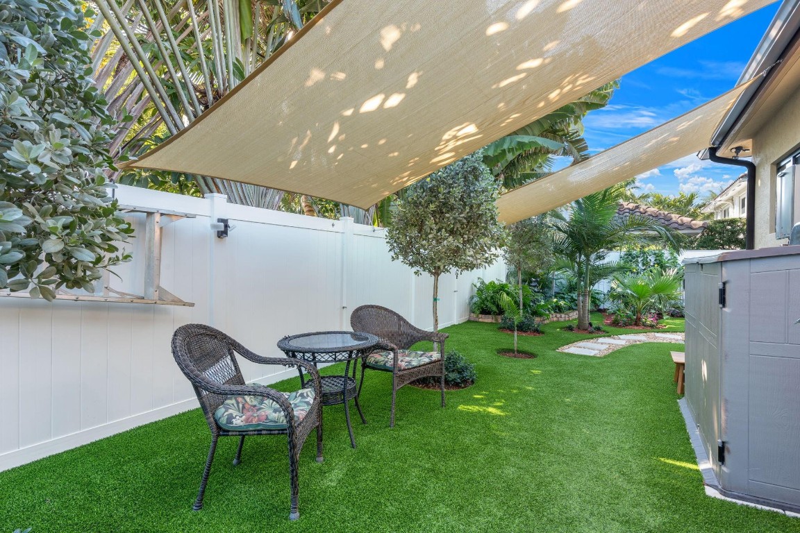 2500 NE 14th Fort Lauderdale, FL 33304