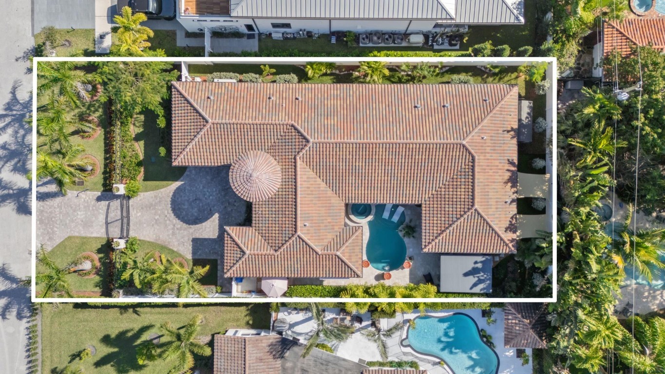 2500 NE 14th Fort Lauderdale, FL 33304