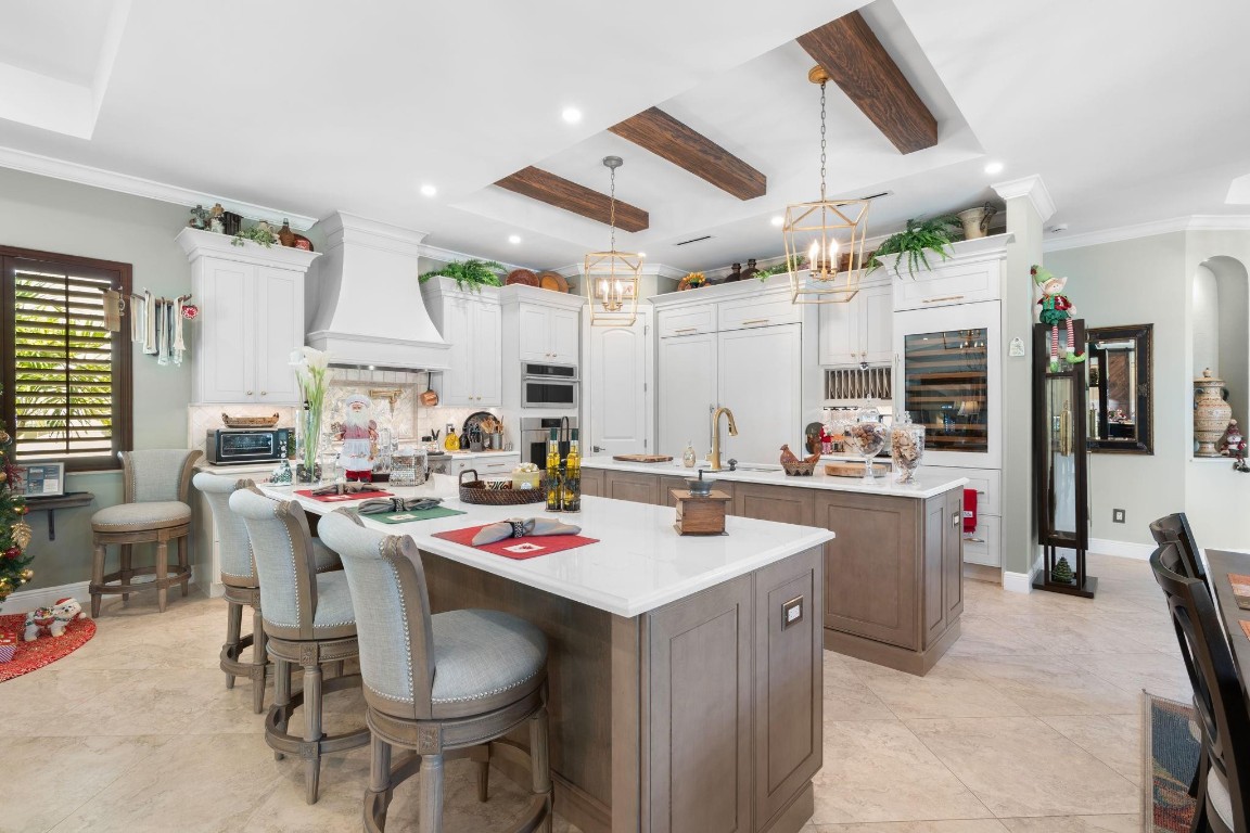 2500 NE 14th Fort Lauderdale, FL 33304