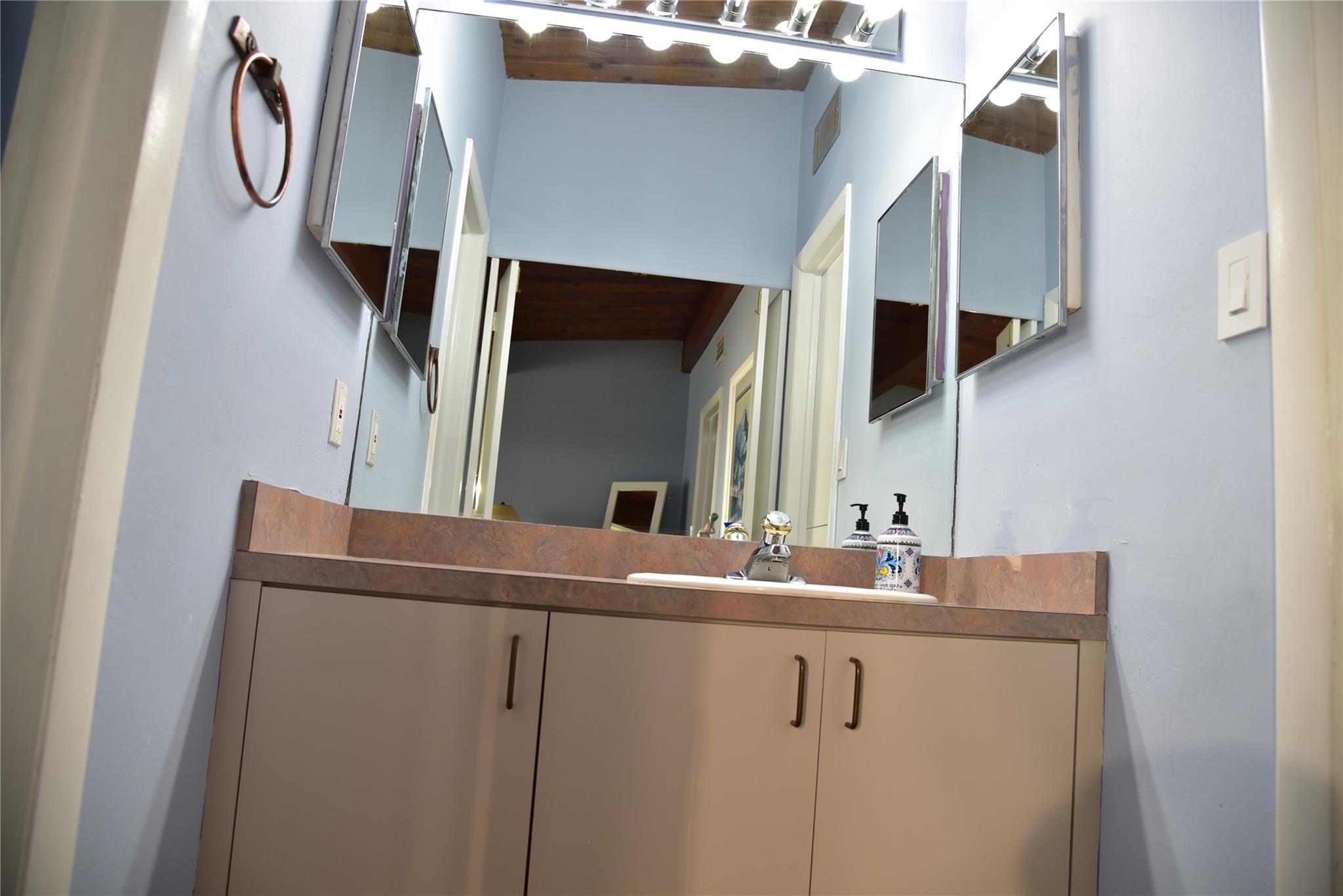 761 E Coco Plum Cir #1 Plantation, FL 33324