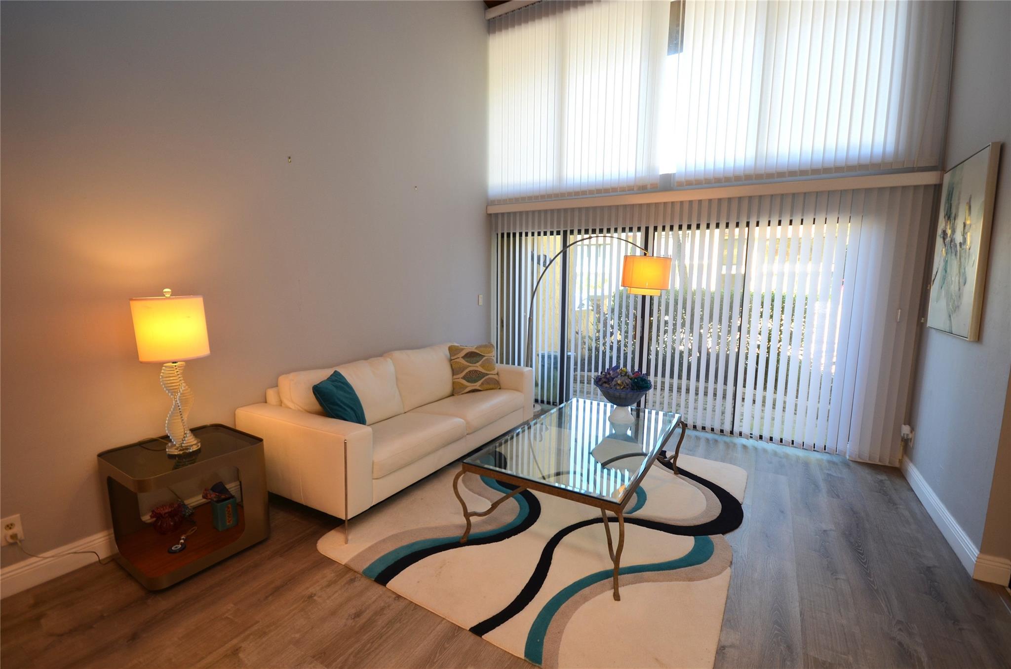 761 E Coco Plum Cir #1 Plantation, FL 33324