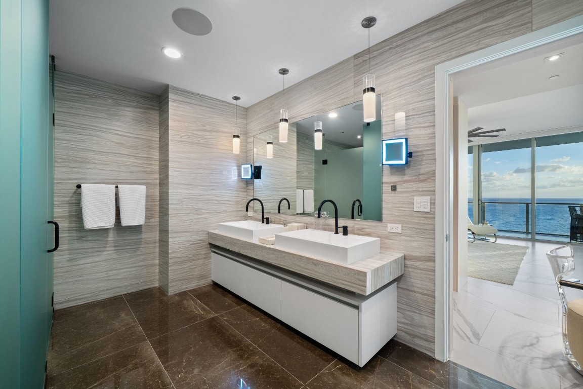 2200 N Ocean #S1801 Fort Lauderdale, FL 33305