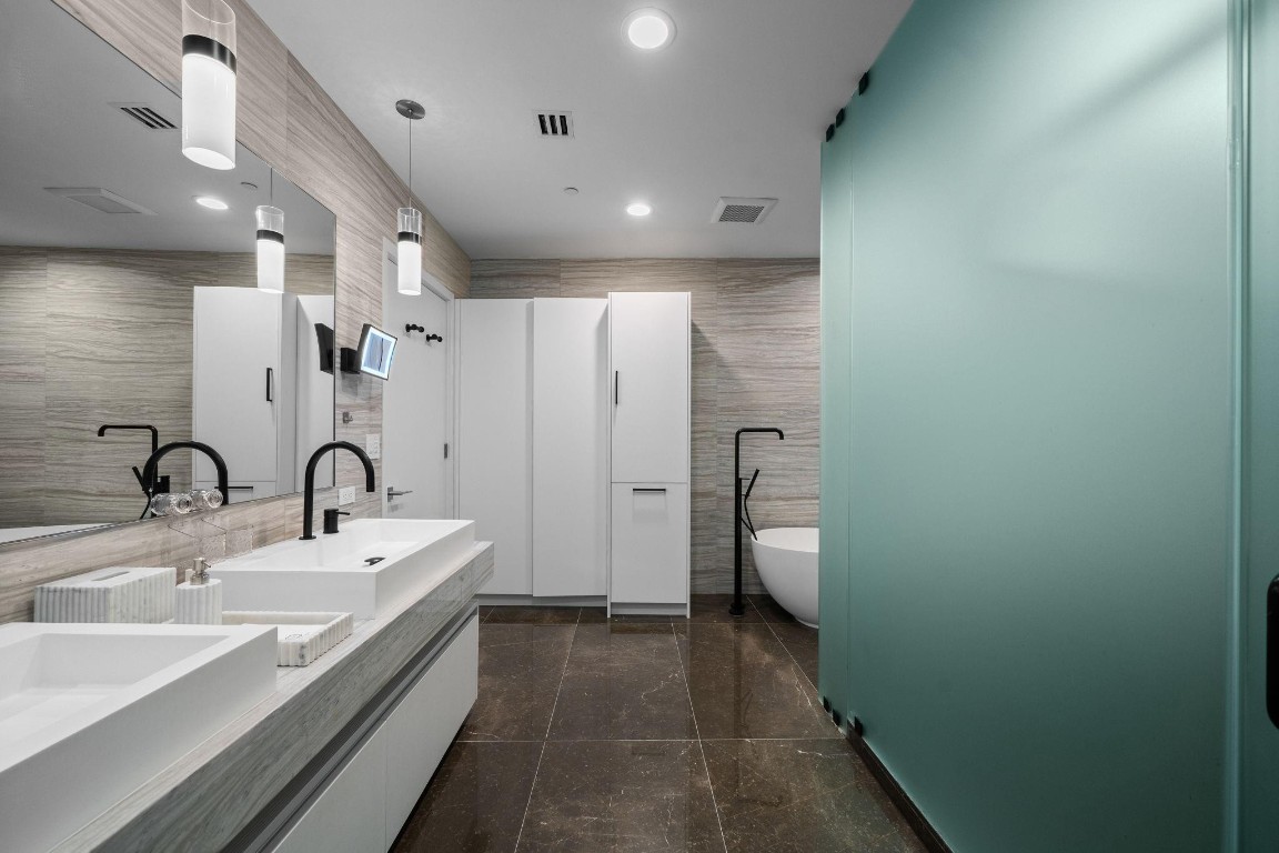 2200 N Ocean #S1801 Fort Lauderdale, FL 33305