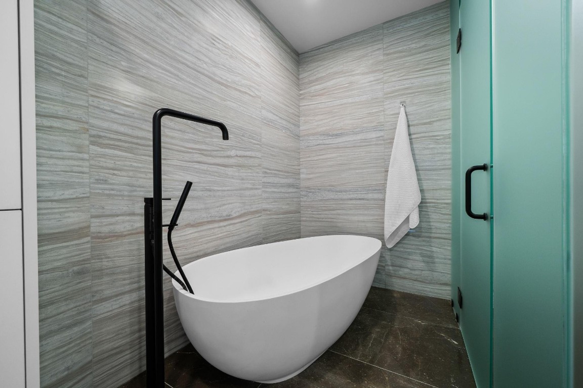 2200 N Ocean #S1801 Fort Lauderdale, FL 33305