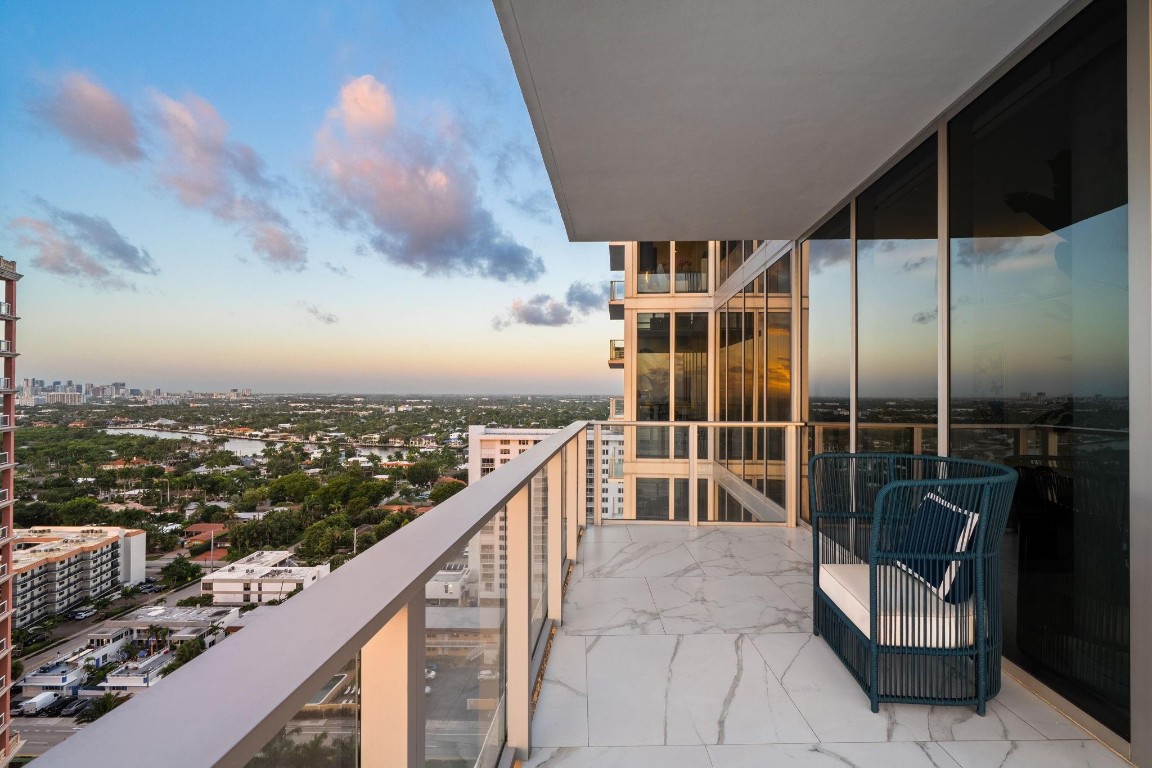 2200 N Ocean #S1801 Fort Lauderdale, FL 33305