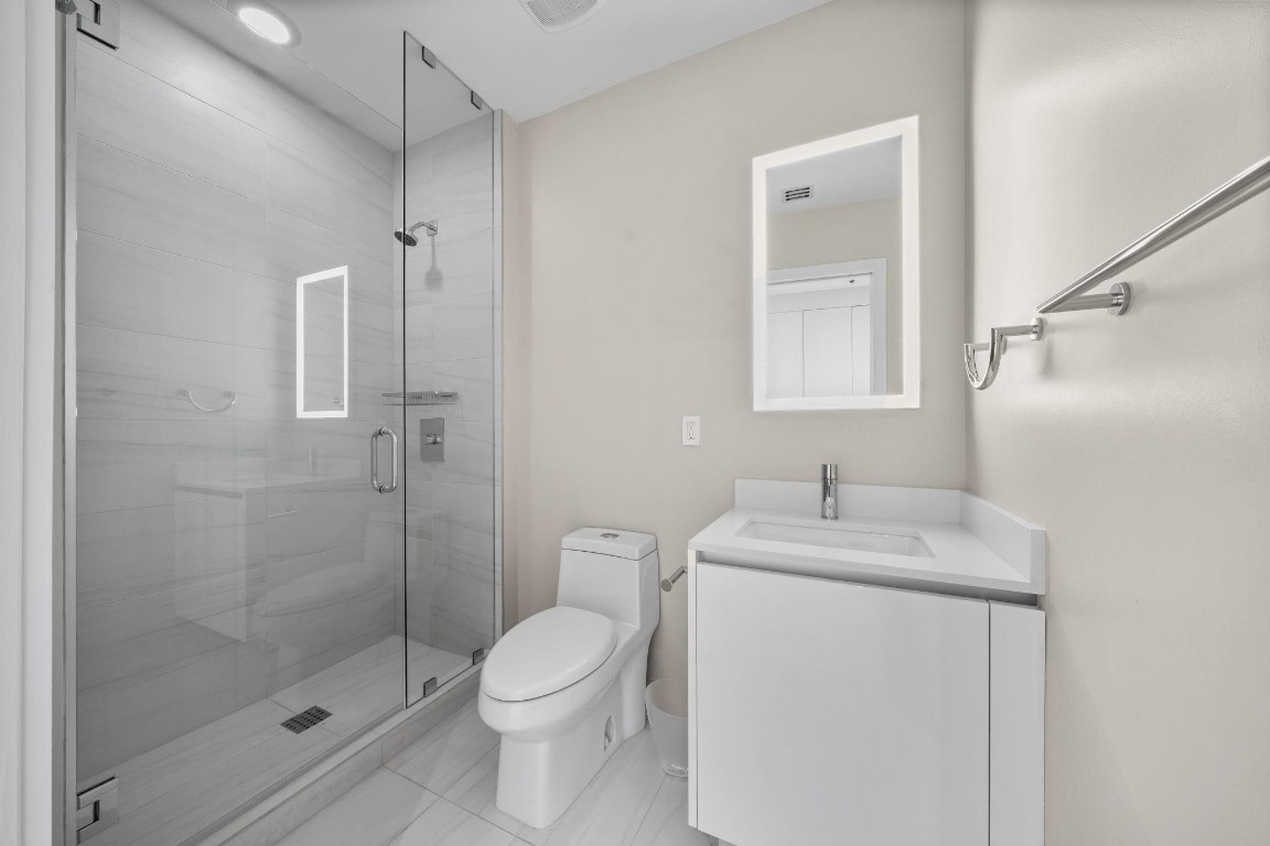 2200 N Ocean #S1801 Fort Lauderdale, FL 33305