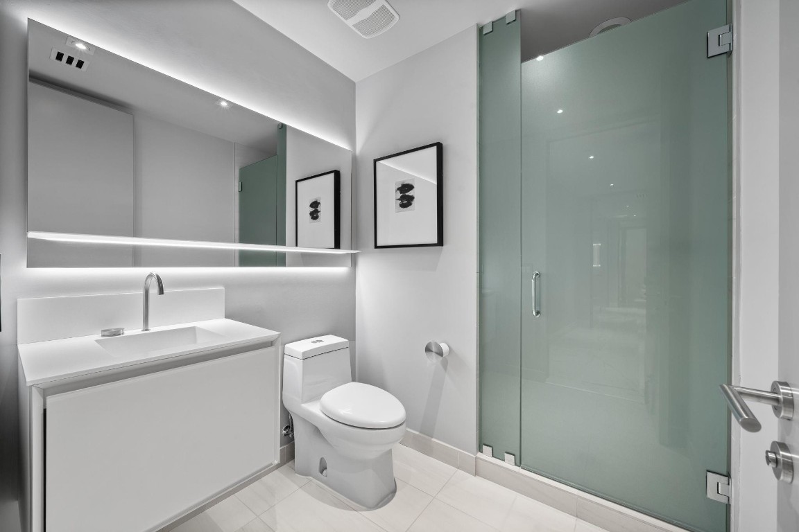 2200 N Ocean #S1801 Fort Lauderdale, FL 33305