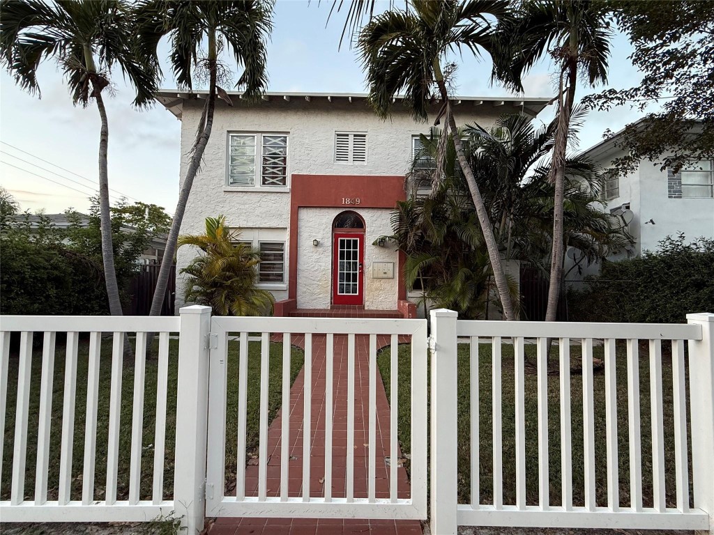 1849 Dewey St #4 Hollywood, FL 33020