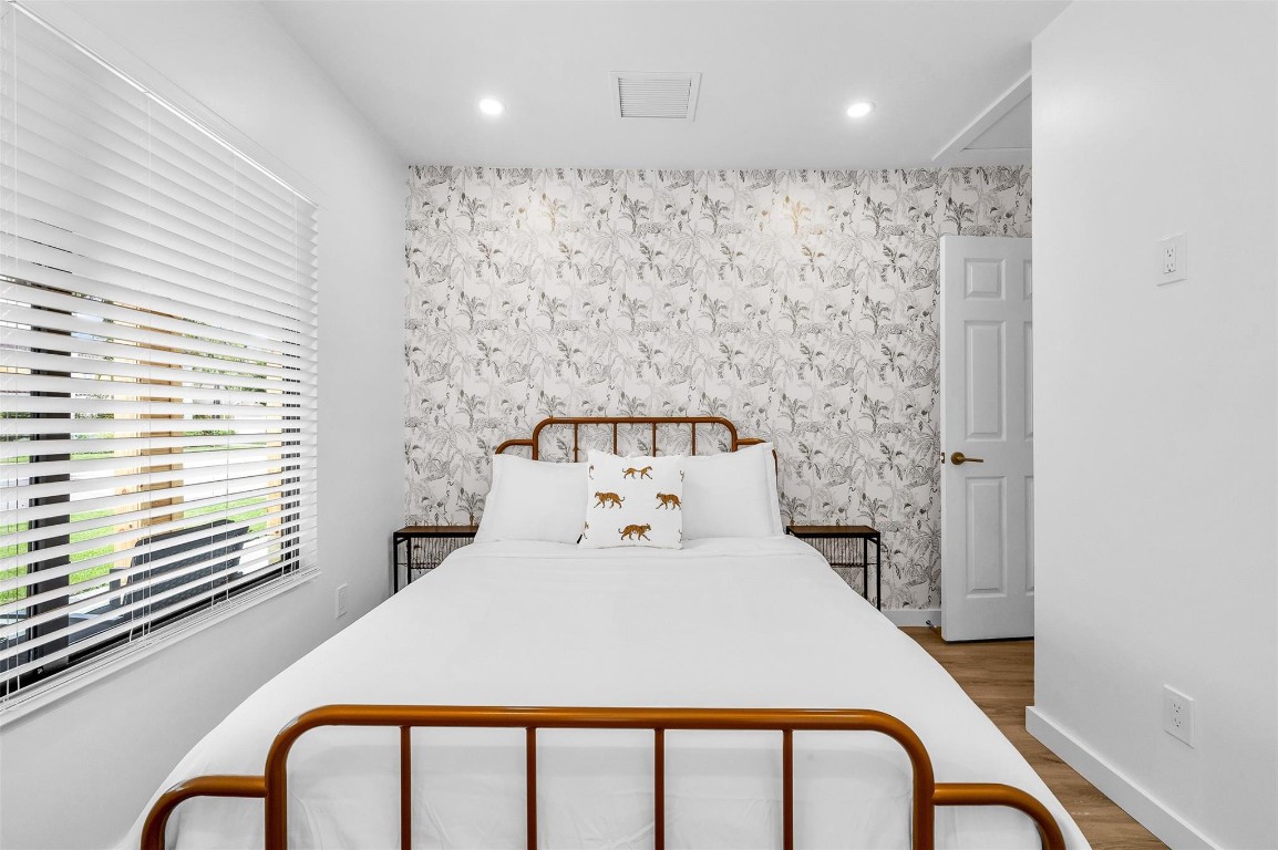 648 NE 16th Ter Fort Lauderdale, FL 33304