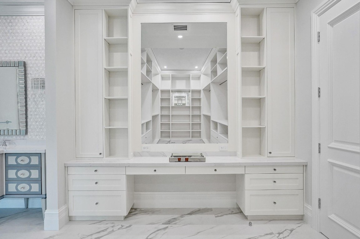 400 Coral Fort Lauderdale, FL 33301