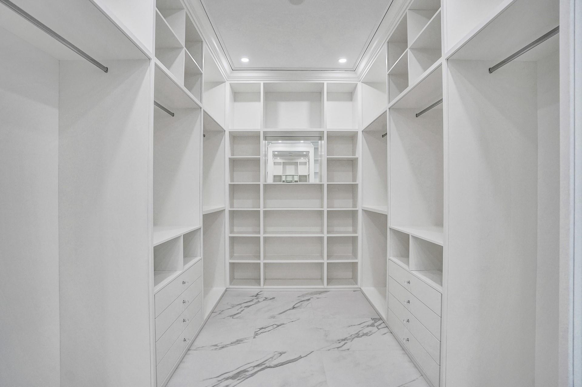 400 Coral Fort Lauderdale, FL 33301