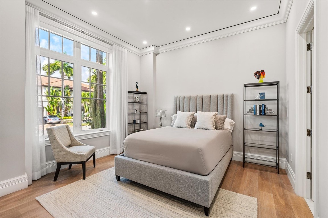 400 Coral Fort Lauderdale, FL 33301