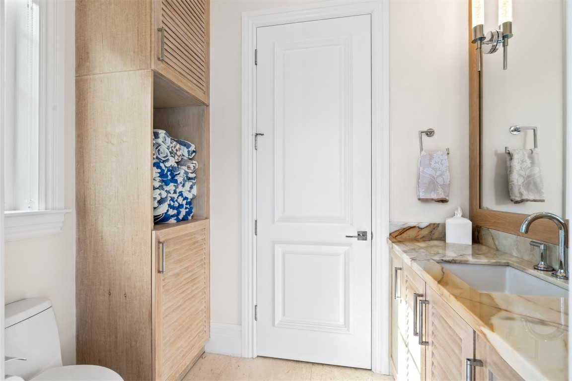 400 Coral Fort Lauderdale, FL 33301