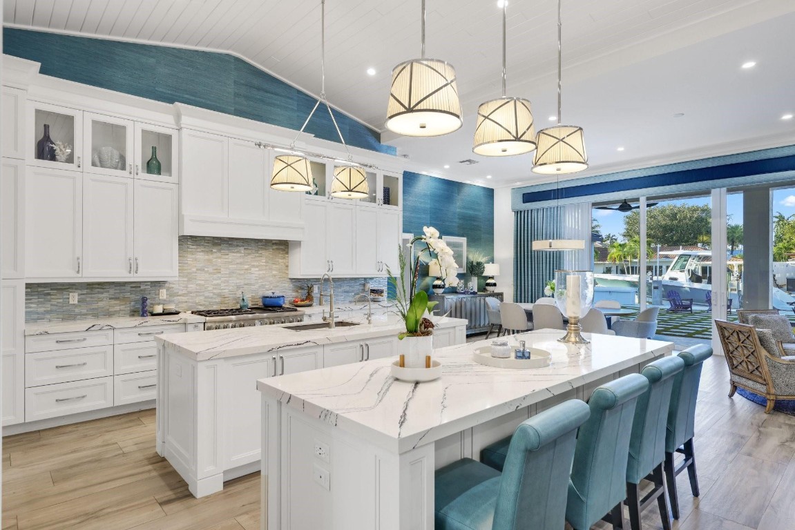 3041 NE 40th Fort Lauderdale, FL 33308