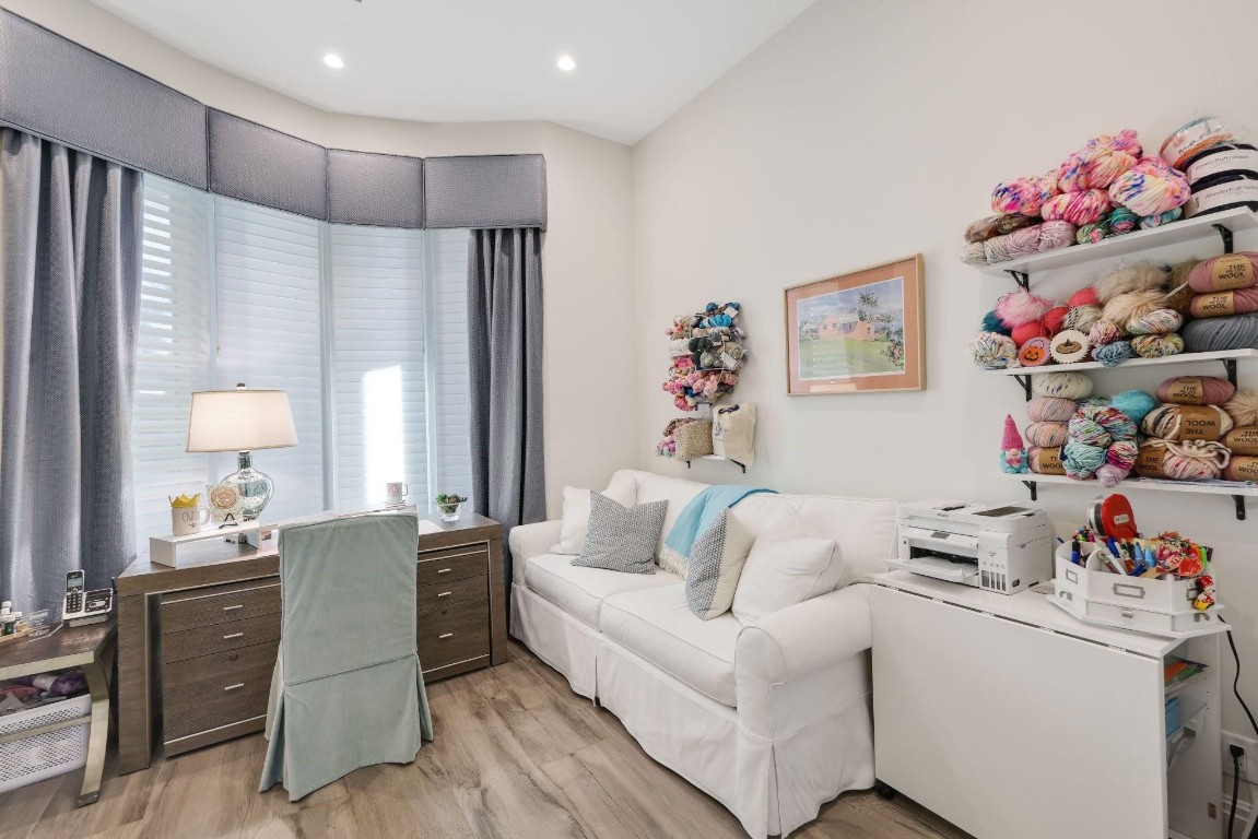 3041 NE 40th Fort Lauderdale, FL 33308