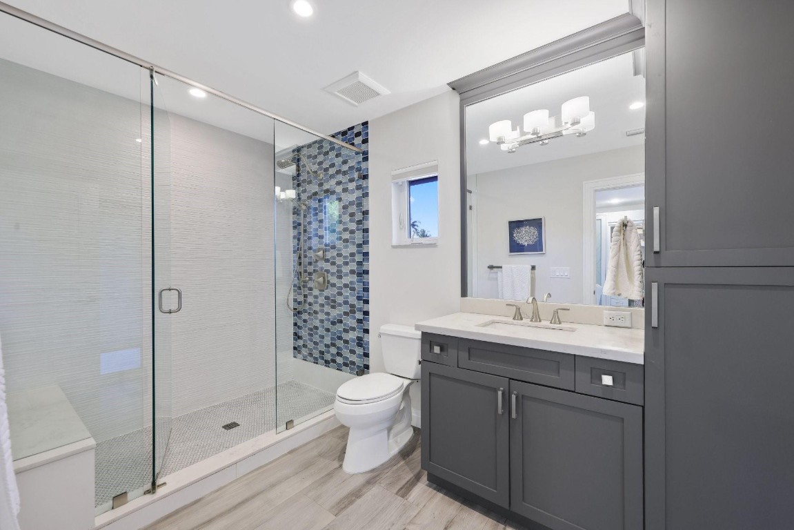 3041 NE 40th Fort Lauderdale, FL 33308