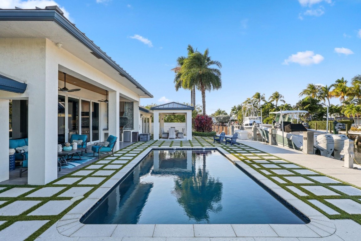 3041 NE 40th Fort Lauderdale, FL 33308