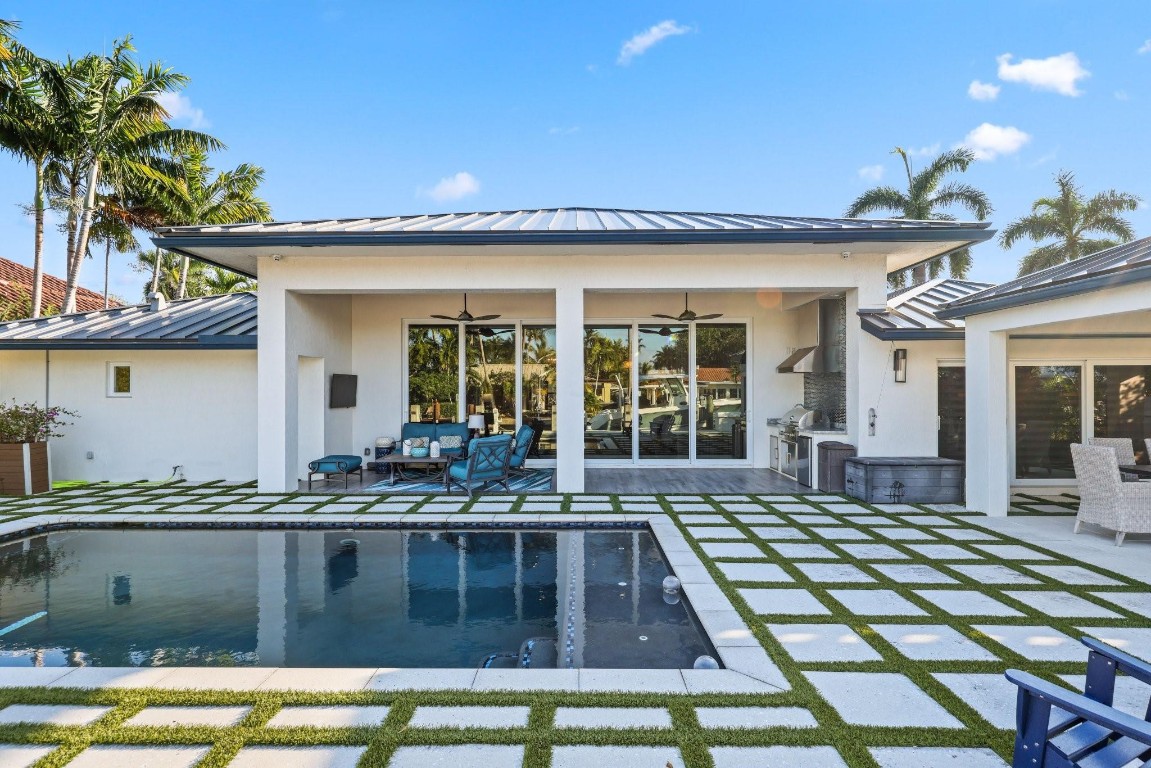 3041 NE 40th Fort Lauderdale, FL 33308