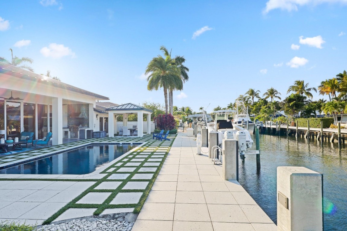 3041 NE 40th Fort Lauderdale, FL 33308